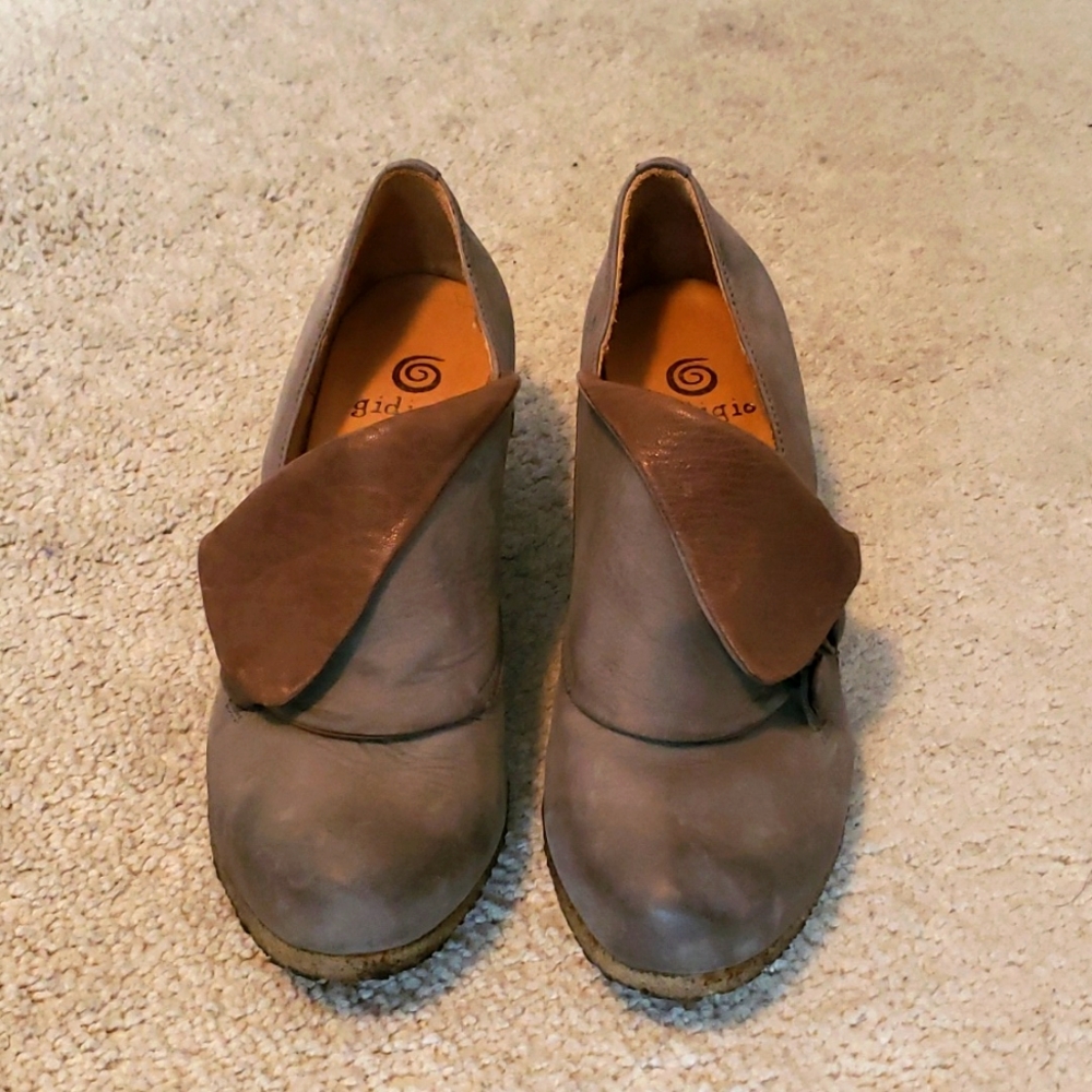 Women's Italian handmade leather shoes by  Gidigio